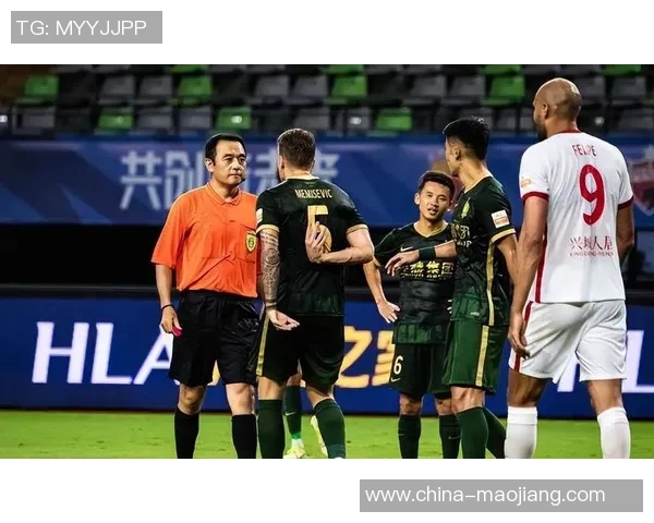 北京国安与拜仁慕尼黑激战正酣比分揭晓引发球迷热议 北京国安与拜仁慕尼黑激战正酣比分揭晓引发球迷热议