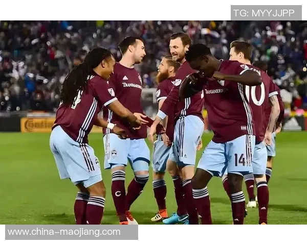 洛杉矶足球队迎战佩纳罗尔球队的精彩对决即将上演