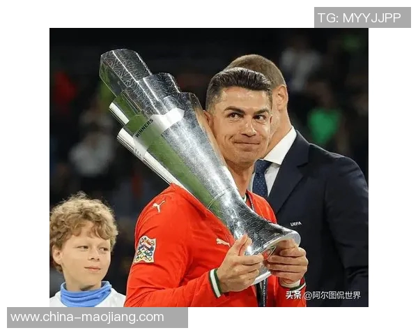 科斯塔的足球之路：从青训到国际舞台的辉煌历程与成就