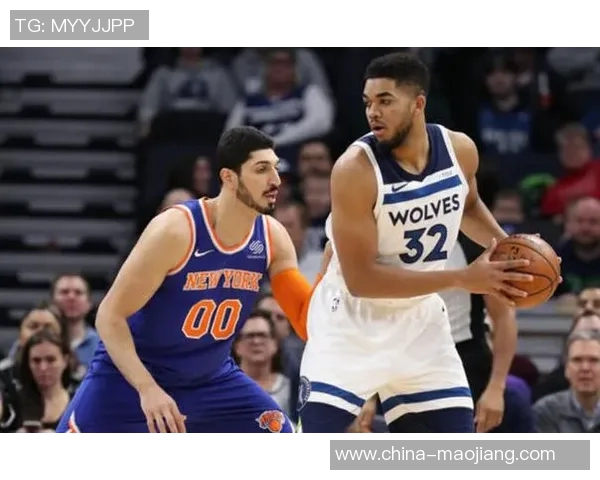 佩科维奇与霍华德的巅峰对决谁能在内线争夺中胜出 佩科维奇与霍华德的巅峰对决谁能在内线争夺中胜出